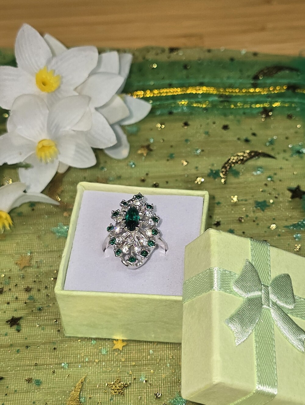 Emerald Green Tone Marquise Cluster Ring - Women Jewelry - Picture 9 of 12
